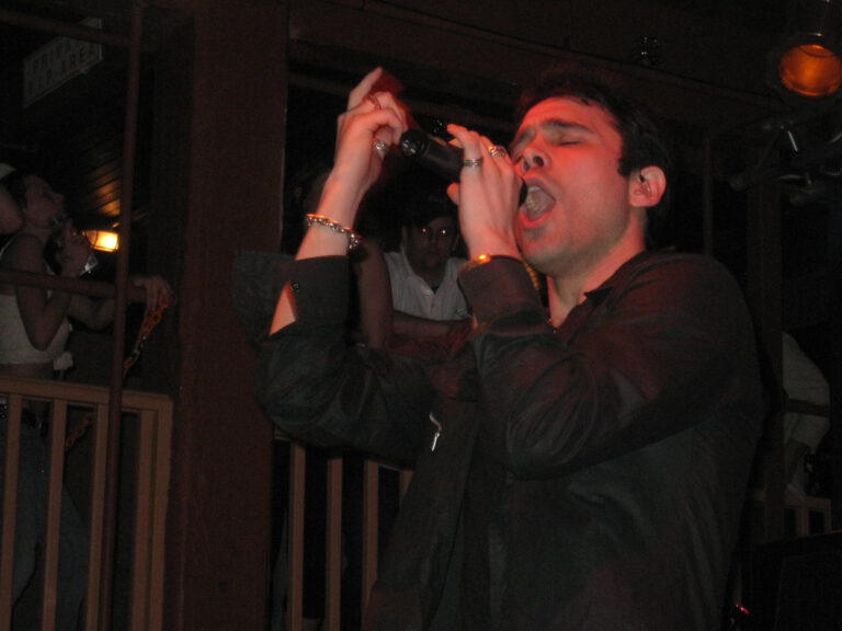 8 Bands That Were Huge—And Then Vanished Overnight